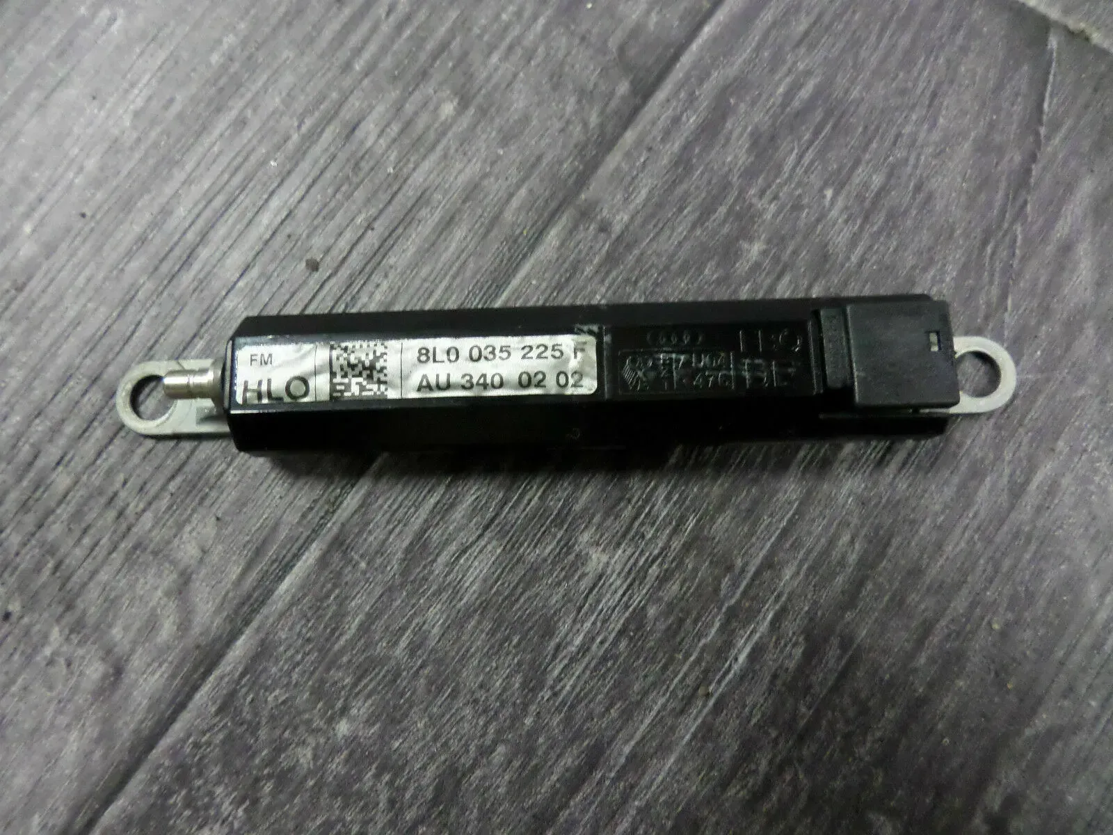 Audi S3 A3 8L Antennenverstärker Antenne Verstärker 8L0035225F *TOP* - Bild 1