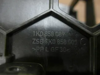 1K0858089C VW Golf 5 Mittelkonsolenschacht Armaturenbrett Doppel DIN Schacht - Bild 5