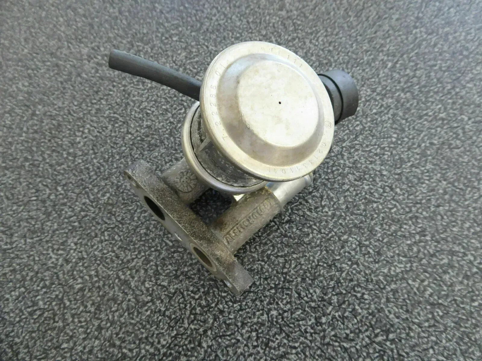 Audi RS4 Ventil Kombiventil EGR Sekundärventil 079131166D BNS 420PS - Bild 1