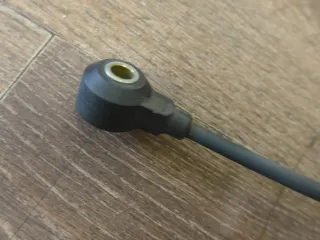 Audi VW Seat Skoda Klopfsensor Sensor 06C905377 - Bild 2