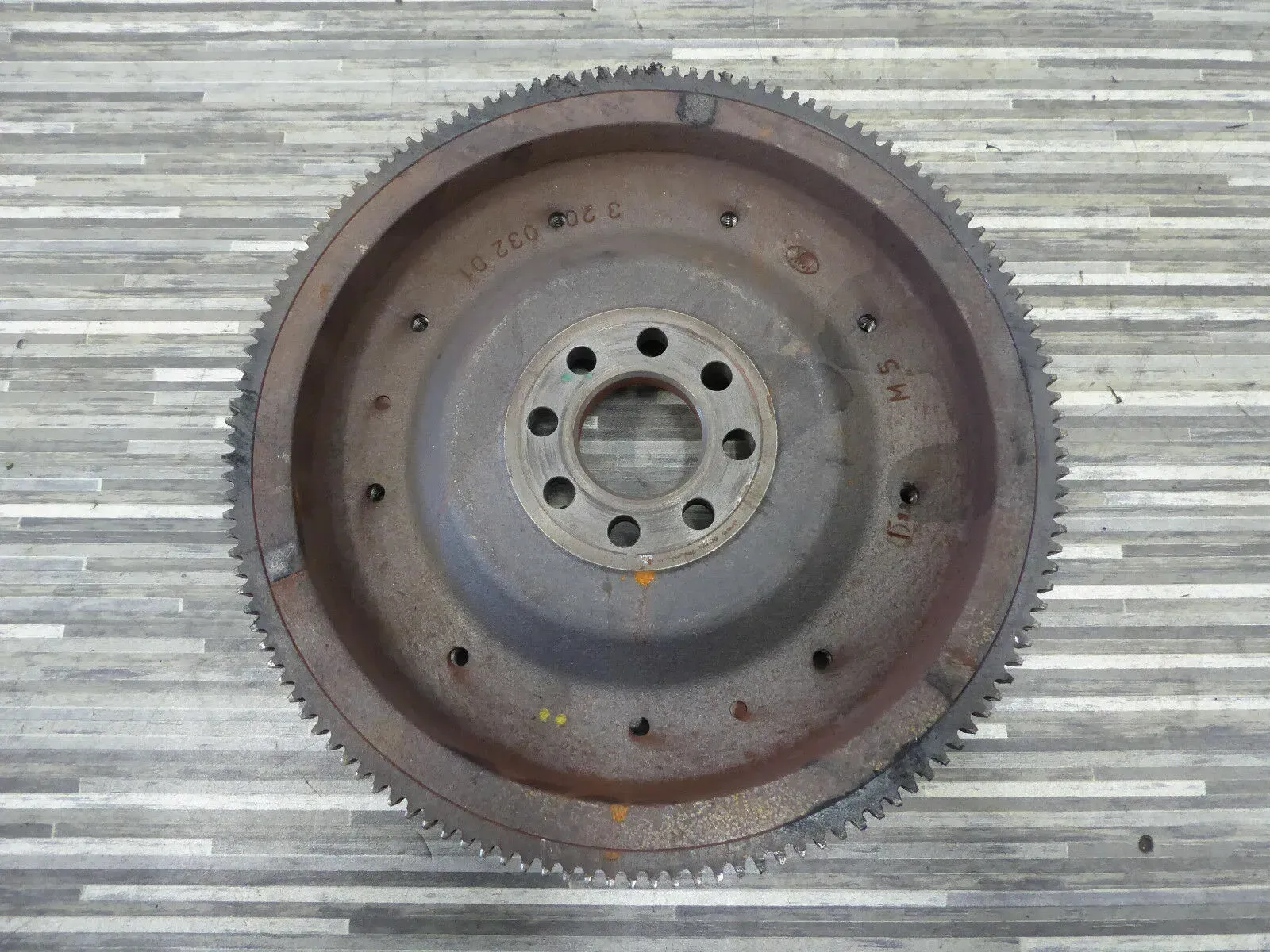 Audi A4 B6 B7 8E 8H A6 4B Schwungrad Schwungscheibe Automatik 06C105269A - Bild 1