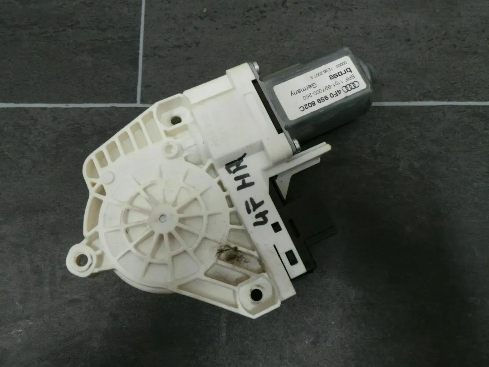 Audi A6 Avant 4F Fensterhebermotor Hinten Rechts 4F0959802C - Bild 1