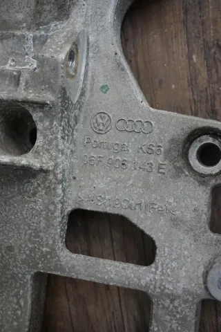 Aggregatehalter Audi A3 8P VW Golf 5 Halterung Lima Klimakompressor 06F903143E - Bild 3