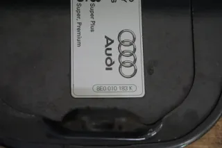 Audi A4 8E B6 Avant BJ 2003 Tankklappe Tankdeckel 8E0010183K - Bild 3