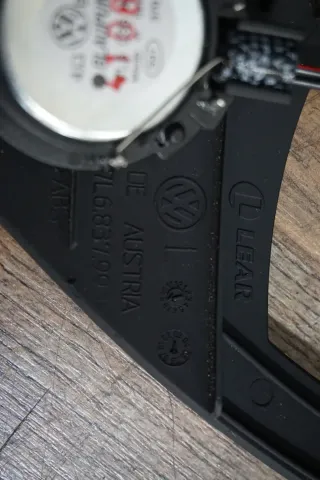 Spiegeldreieck vorne links VW Touareg Hochtöner 7L6837993 Verkleidung schwarz - Bild 4