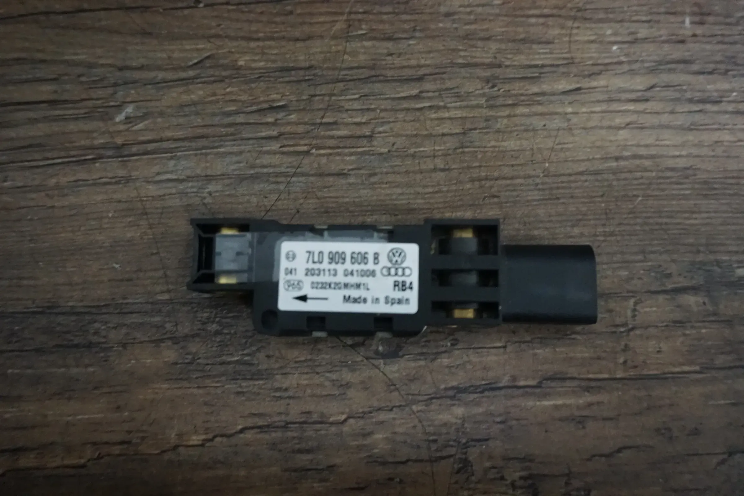 Porsche Cayenne 955 9PA Crashsensor Airbagsensor Sensor 7L0909606B - Bild 1