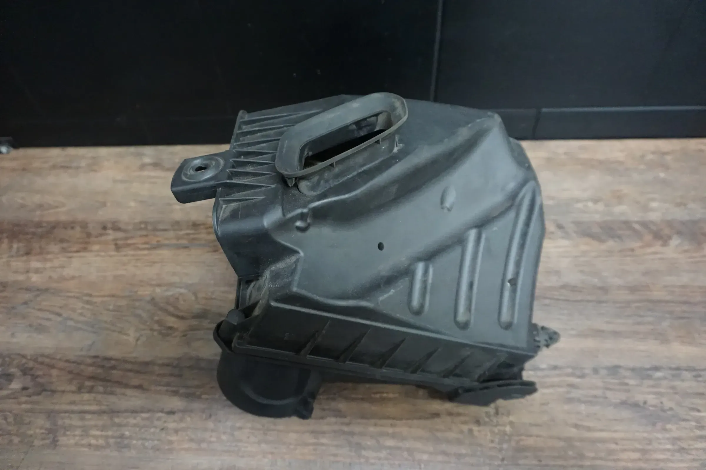 AUDI A4 B7 8E 3,0TDI 232PS LUFTFILTERKASTEN LUFTFILTER GEHÄUSE 059133835G - Bild 1
