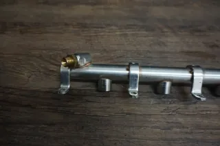 Audi S4 B9 8W S5 F5 SQ5 FY Kraftstoffverteiler links 3.0L CWGD 06M133315L - Bild 3