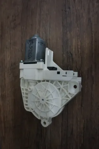Audi A4 8K A5 8T A6 4G Fensterhebermotor hinten rechts 8K0959812A - Bild 1