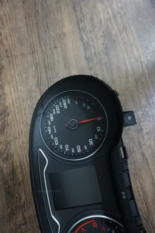 Audi A3 8V Tacho Kombiinstrument Benzin MFA 8V0920870A ACC Distanzregelung - Bild 2