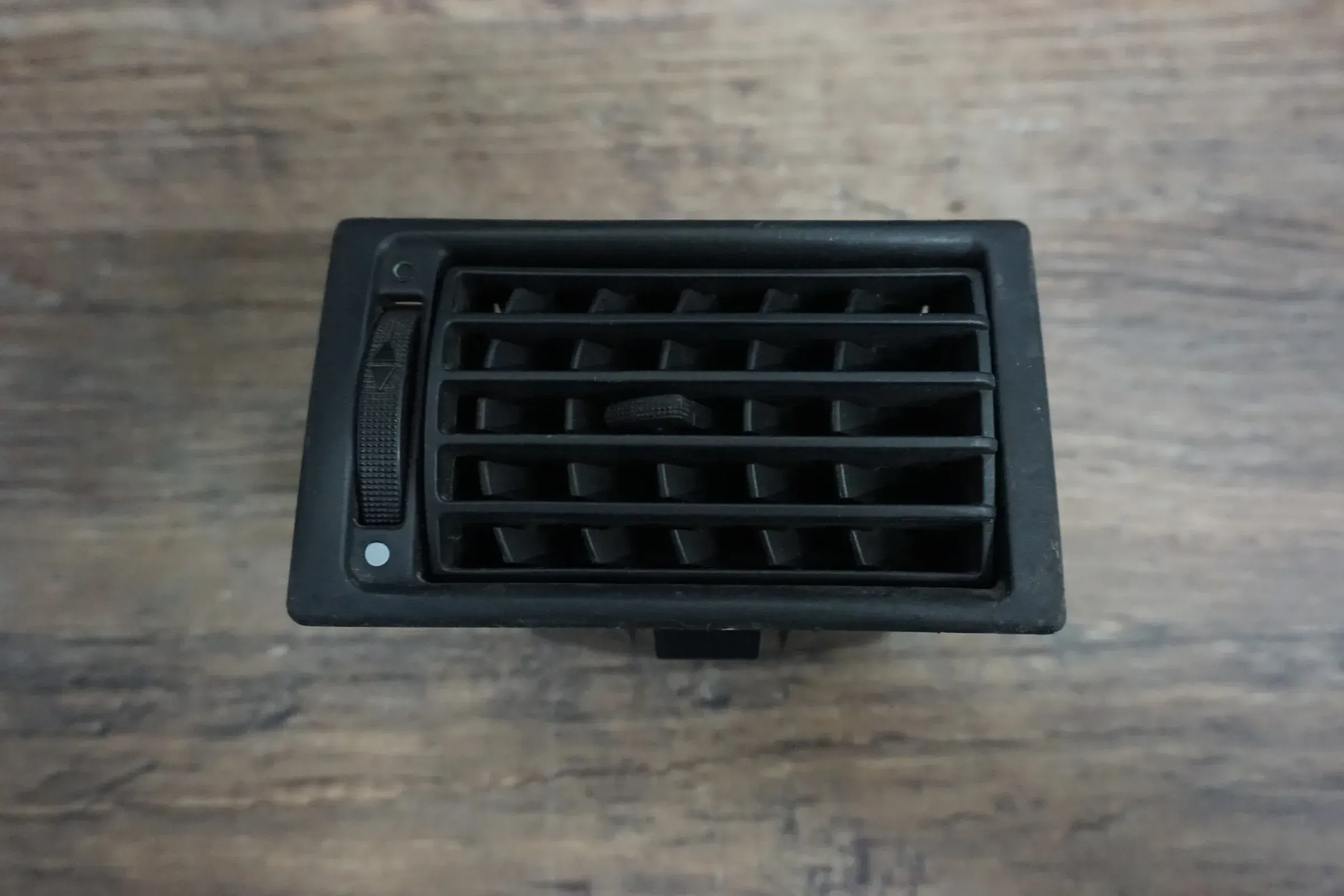 Luftdüse Heizungsdüse vorne 7D1819703 701819709A VW T4 Kombi Kasten - Bild 1
