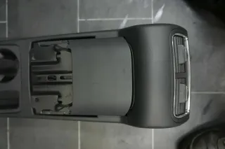 Audi A5 Coupe 3.0 TDI Quattro Mittelarmlehne Schwarz 8K0864981 - Bild 4