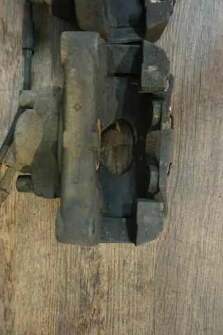 VW T5 Bremse vorn vorne Komplett Set 2.5 TDI Scheiben Halter Beläge AXE 174PS - Bild 5