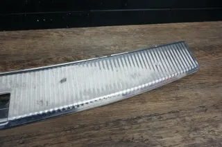 Verkleidung Kofferraum Laderaumkante für VW TOUAREG 7L 2.5 R5 02-06 7L6863459B - Bild 2