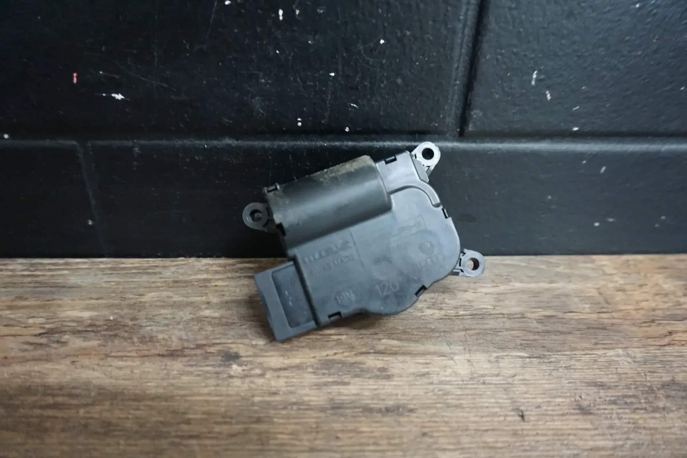 Original Stellmotor Klimaanlage Temperaturregelung Audi Q7 VW T5 7L0907511AK - Bild 1