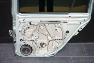 SKODA OCTAVIA II 1Z3 BJ12 TÜR HINTEN rechts BEIFAHRERSEITE LF7W Kombi - Bild 8