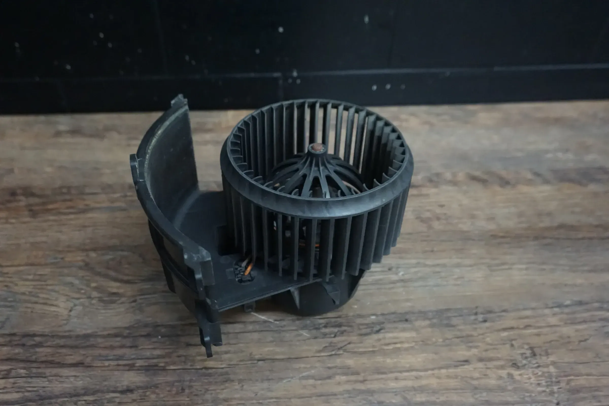 orig. VW T5 Bus Gebläsemotor Lüftungsmotor Motor Lüftung 7H1819021B 7H1820021B - Bild 1