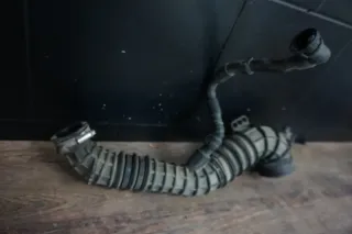 VW T5 GP 2.0 TDI Ansaugrohr Ansaugschlauch Saugrohr 7E0129615D 7E0129627C - Bild 2