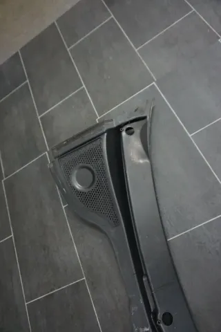 Original Audi Q3 8U Wasserkastenabdeckung 8U1819403 Windlauf - Bild 5