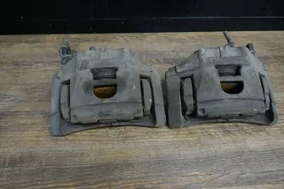 Orig Audi A6 4F C6 3,0TDI SET Bremssattel Bremse vorne 8K0106AH - Bild 1