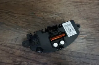 AUDI A3 8V 8V1 Heizungswiderstand Widerstand Heizung 5Q0907521D - Bild 2