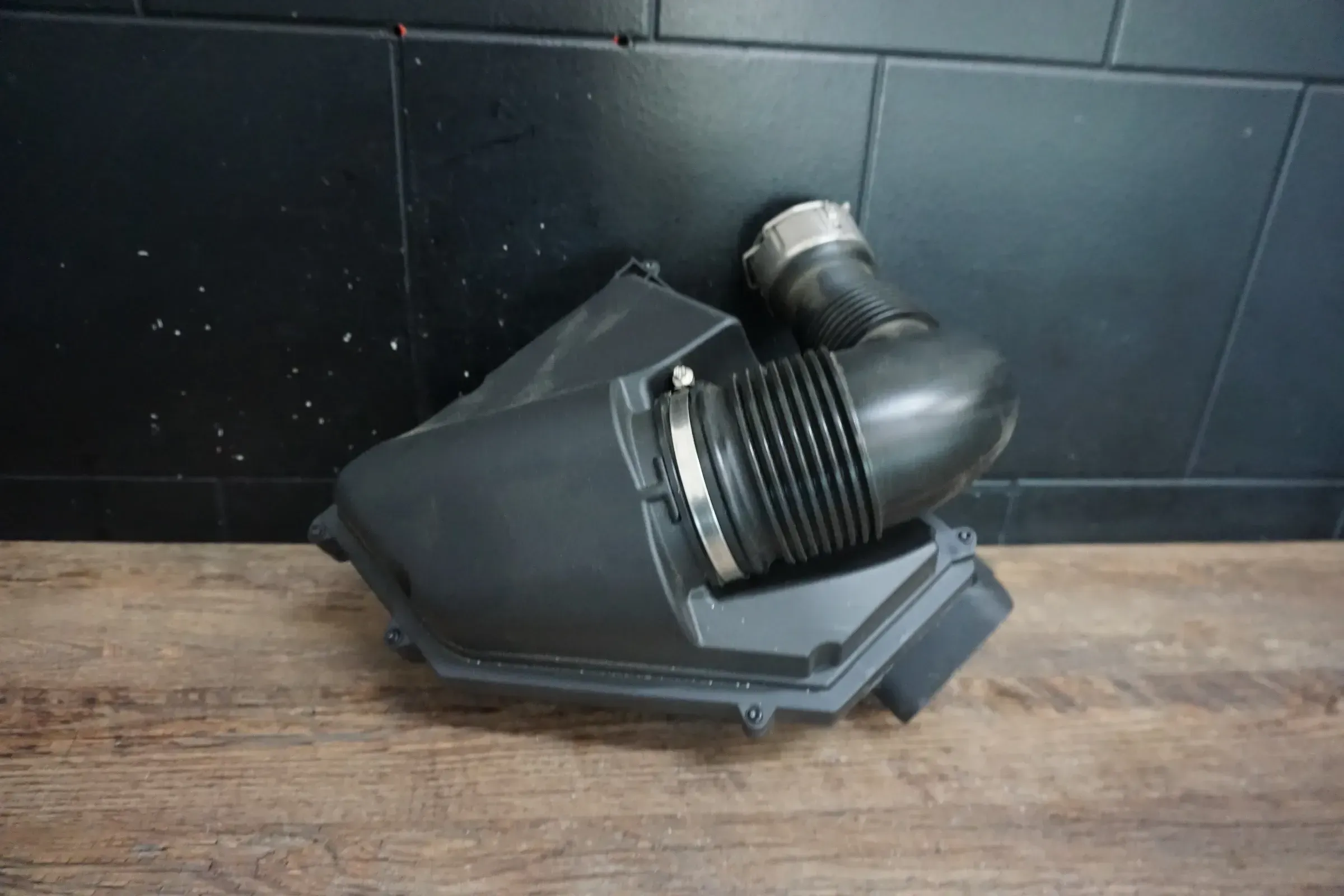 BMW M2 G87 M3 G80 M4 G82 G83 Luftfilterkasten Intake Filter Box Air 8095804 - Bild 1