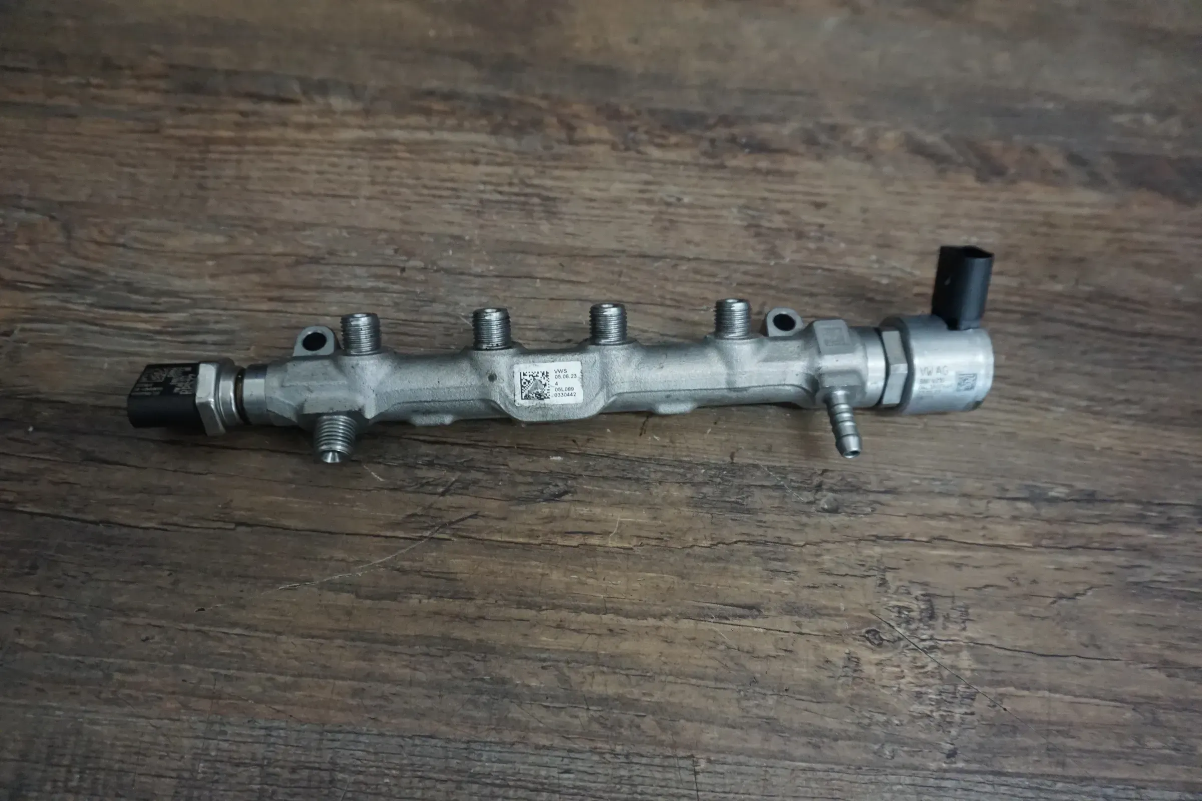 Rail-Rohr für Audi A6 C8 A7 4K Q5 2,0 40 TDI DFBA DFB 05L089 - Bild 1