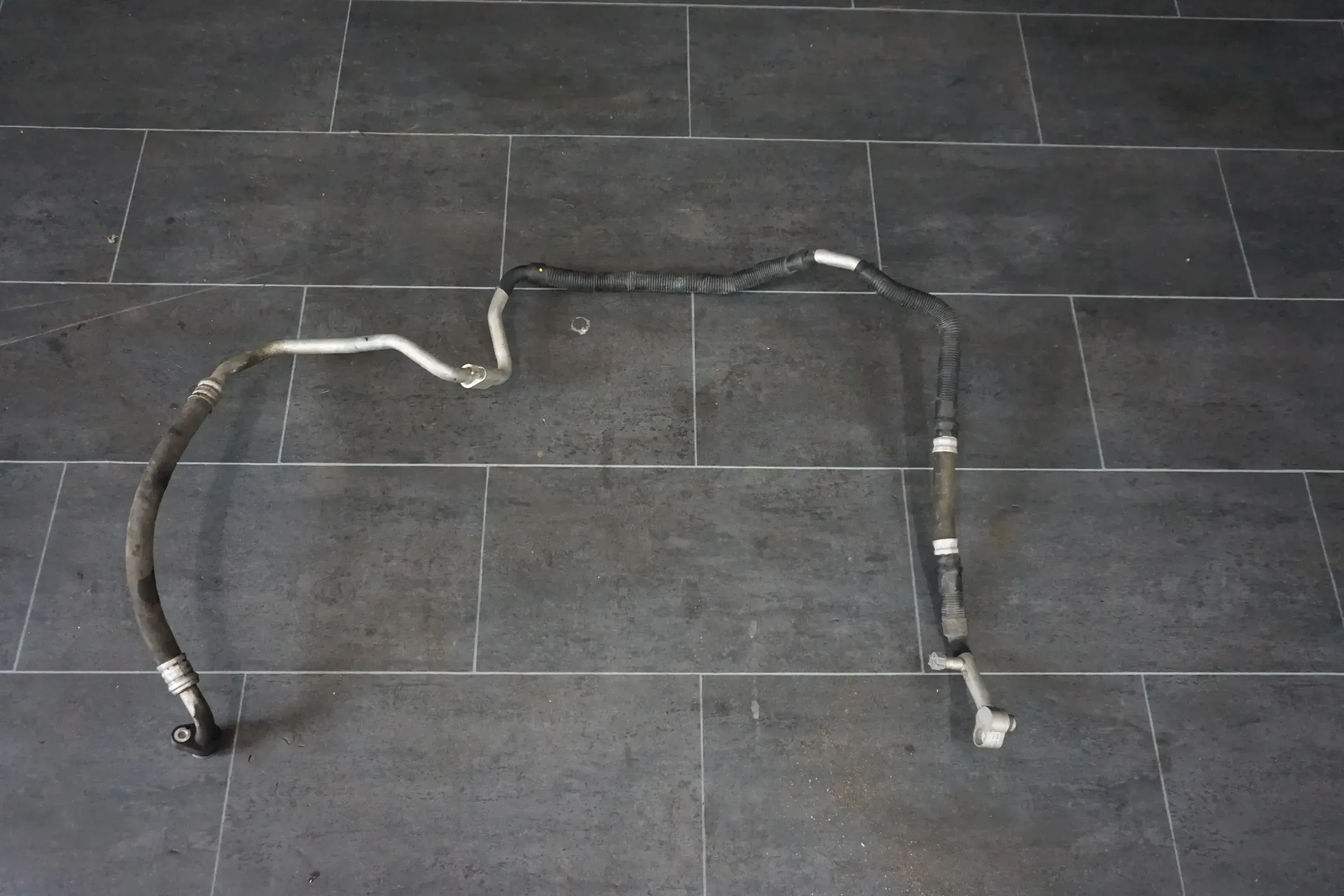 Original VW T6 2.0 TDI Klimaleitung Klimaschlauch SET 7E1816741A 7E1816743A - Bild 1