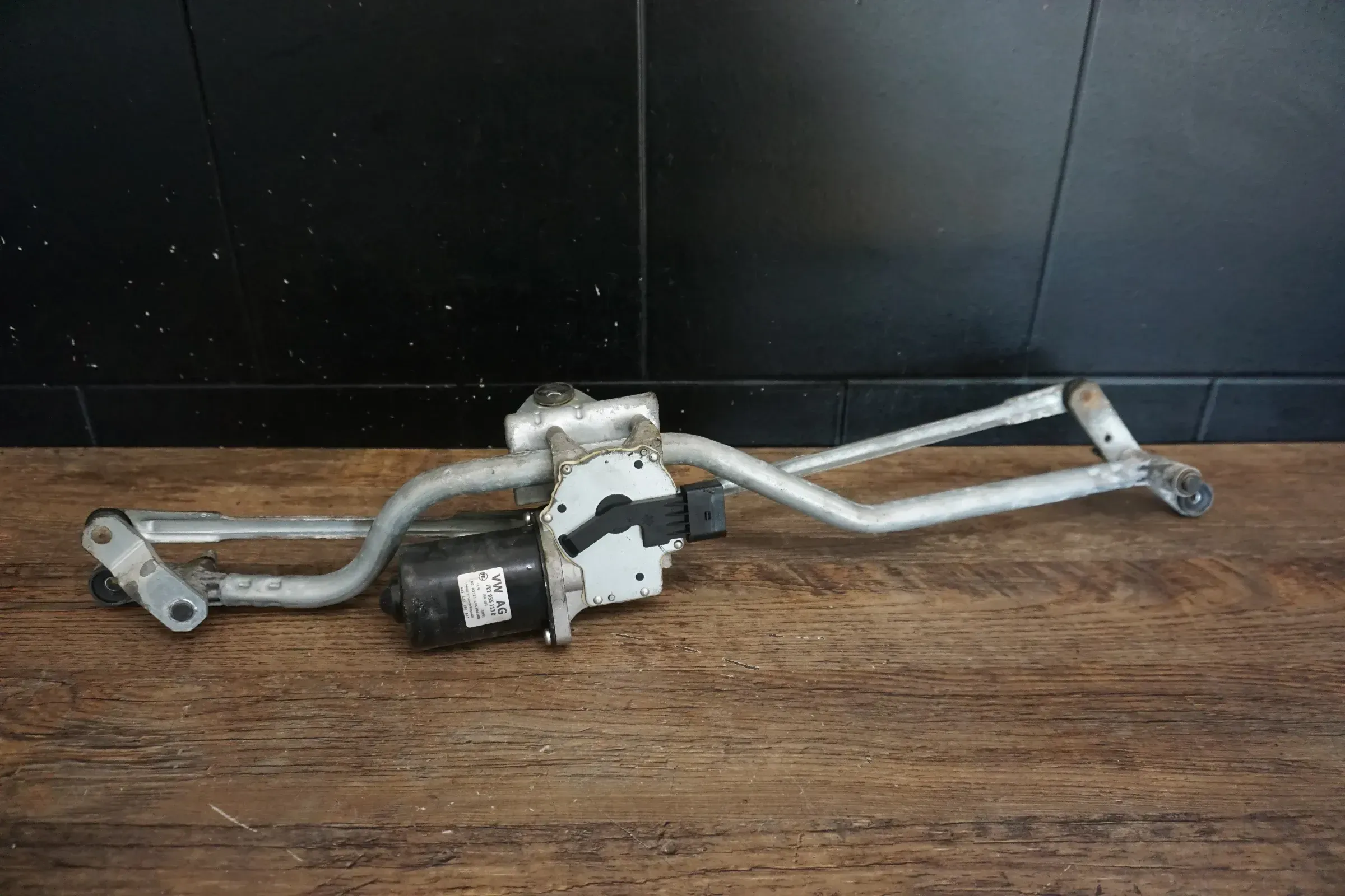 VW T5 T6 Scheibenwischermotor Wischergestänge vorne 7E1955113 7E1955113B/D - Bild 1