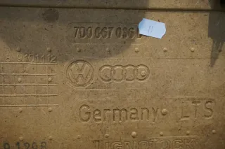 VW T4 Multivan Verkleidung Seitenverkleidung hinten rechts 7D0867036D - Bild 9