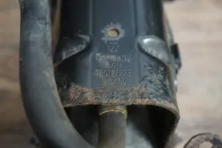 7L6422373B VW Touareg 7L Servobehälter Servopumpe Ausgleichsbehälter - Bild 6