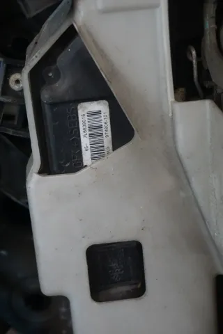VW Touareg 7L Fensterheber hinten links 7L0839353D Türrahmen - Bild 5
