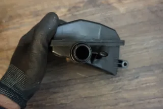 Mercedes Benz ML Klasse Behälter Box Flasche A6421400087 W164 2006 - Bild 2