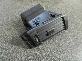 Audi A6 4B Luftdüse Luftdusche Luftausströmer vorne rechts 4B1820902 - Bild 1