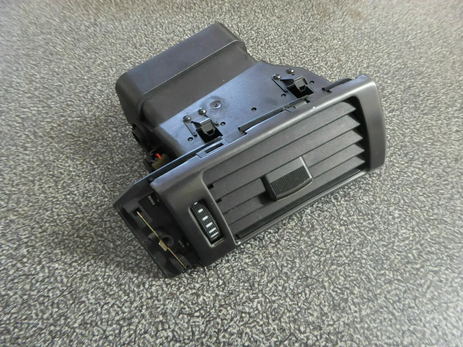 Audi A6 4B Luftdüse Luftdusche Luftausströmer vorne rechts 4B1820902 - Bild 1