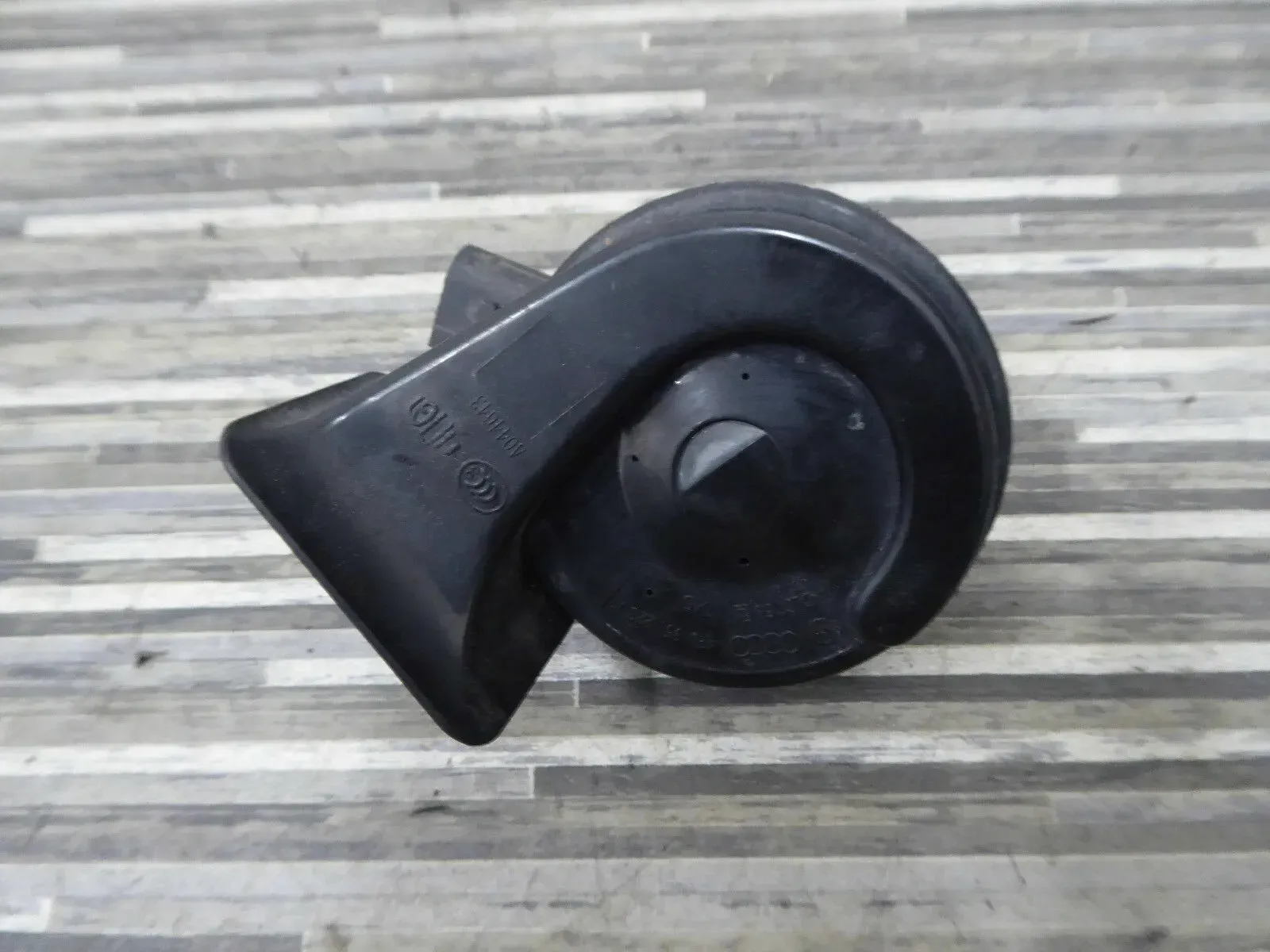 Audi A6 S6 RS6 4F Signalhorn Hochton 4FD951223A - Bild 1
