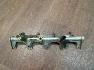 Audi S3 Golf 6 R CDL Einspritzleiste Einspritzventile 06F133317L 06F 133 317 L - Bild 2