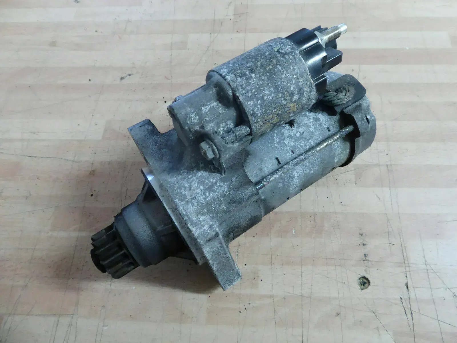 13-17 Audi A3 8V 1.2 TFSI Benzin Anlassermotor 0AH911023G / 428000-8862 - Bild 1