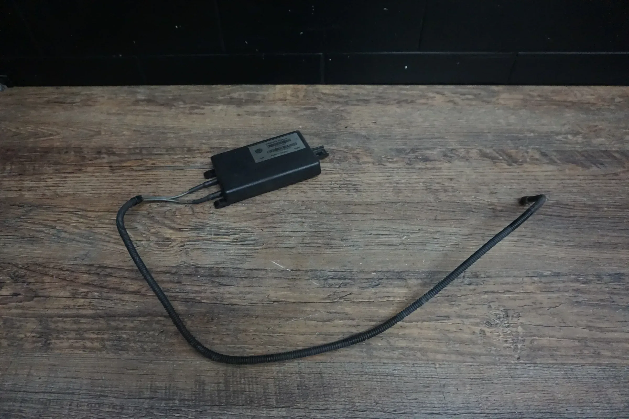 VW Touareg Antennenverstärker Verstärker Antenne 7L6035507J - Bild 1