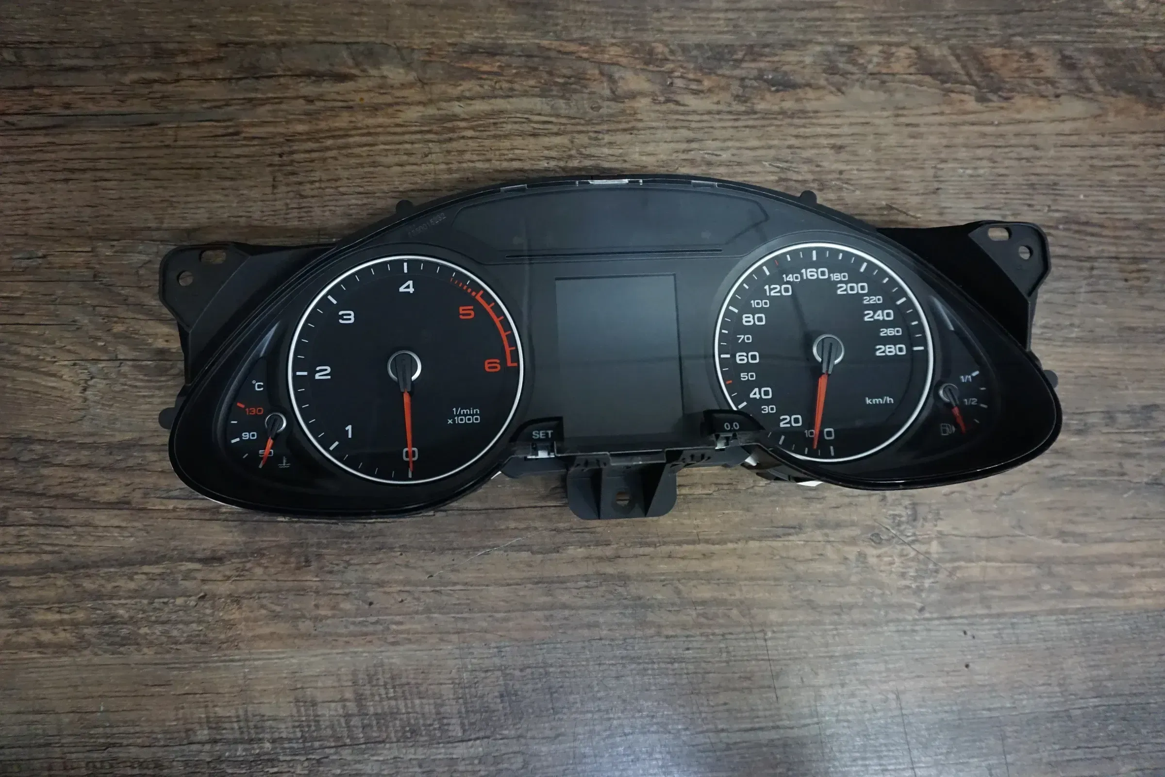 Audi A4 8K Facelift Tacho Kombiinstrument Diesel Cluster 8K0920901B - Bild 1