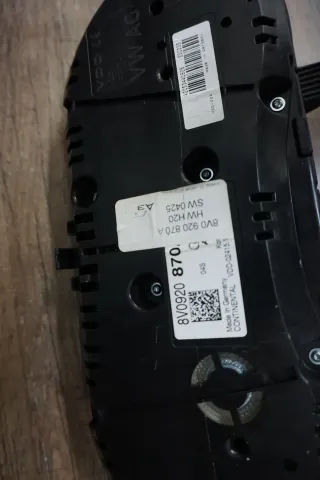 Audi A3 8V Tacho Kombiinstrument Benzin MFA 8V0920870A ACC Distanzregelung - Bild 5