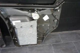VW T5 Multivan Türverkleidung Vorne Links Rechts Anthrazit Stoff vorn Schwarz - Bild 9