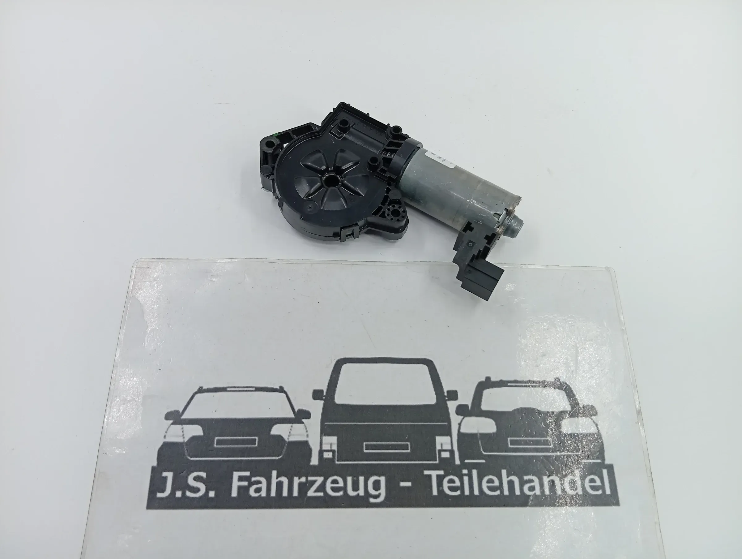 Original Mercedes-Benz GLC X253 Schiebedach Motor 0390200122 - Bild 1