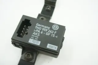 VW T5 Multivan Steuergerät elektrische Zuziehhilfe Heckklappe 7H0959243F - Bild 3