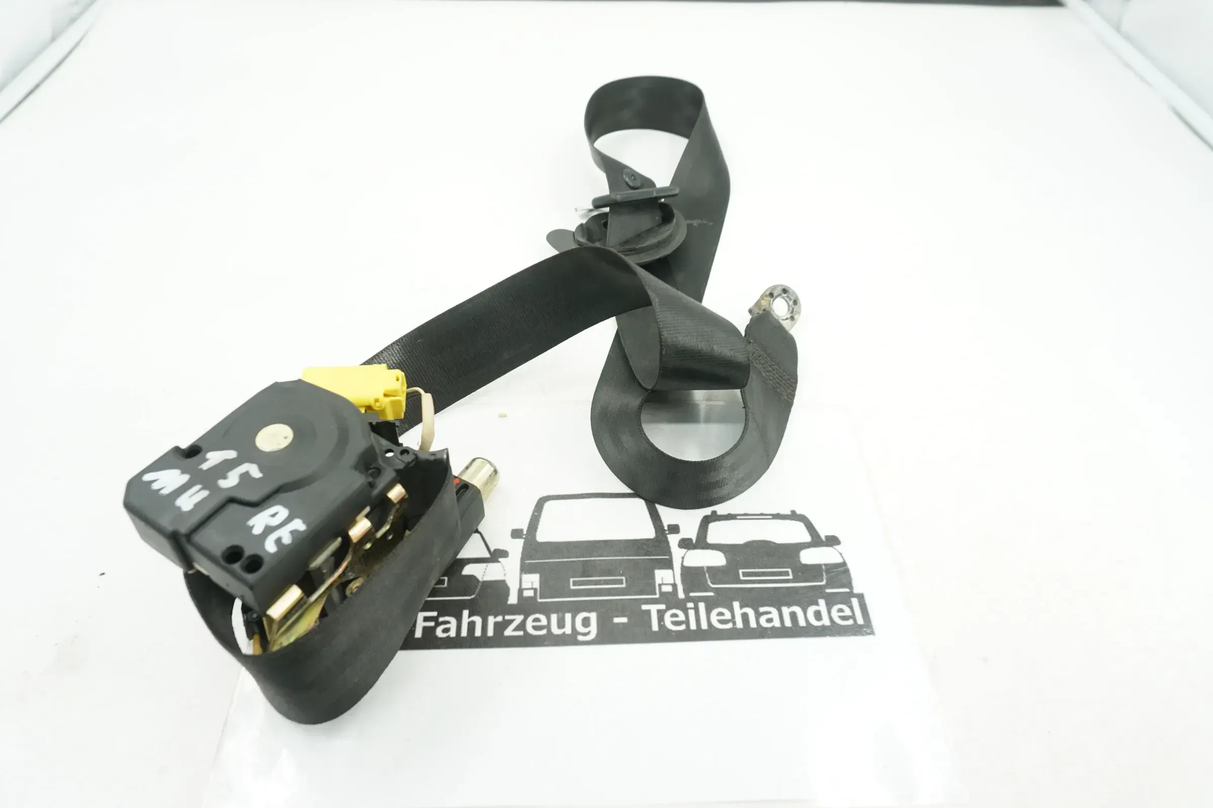 VW T5 Multivan 7H Sicherheitsgurt Gurt vorne rechts schwarz 7H5857806D - Bild 1