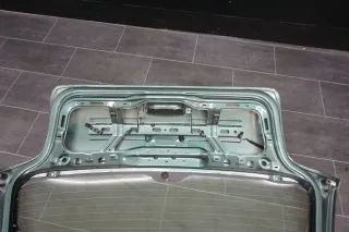 VW Polo 9N3 9N Heckklappe Kofferraumklappe Klappe grün LA6L ohne Anbauteile - Bild 9