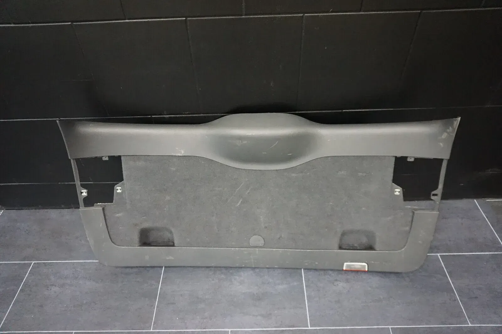 VW Touareg 7L I 06-10 Heckklappe Verkleidung 7L6867605 anthrazit 7L6867601M - Bild 1