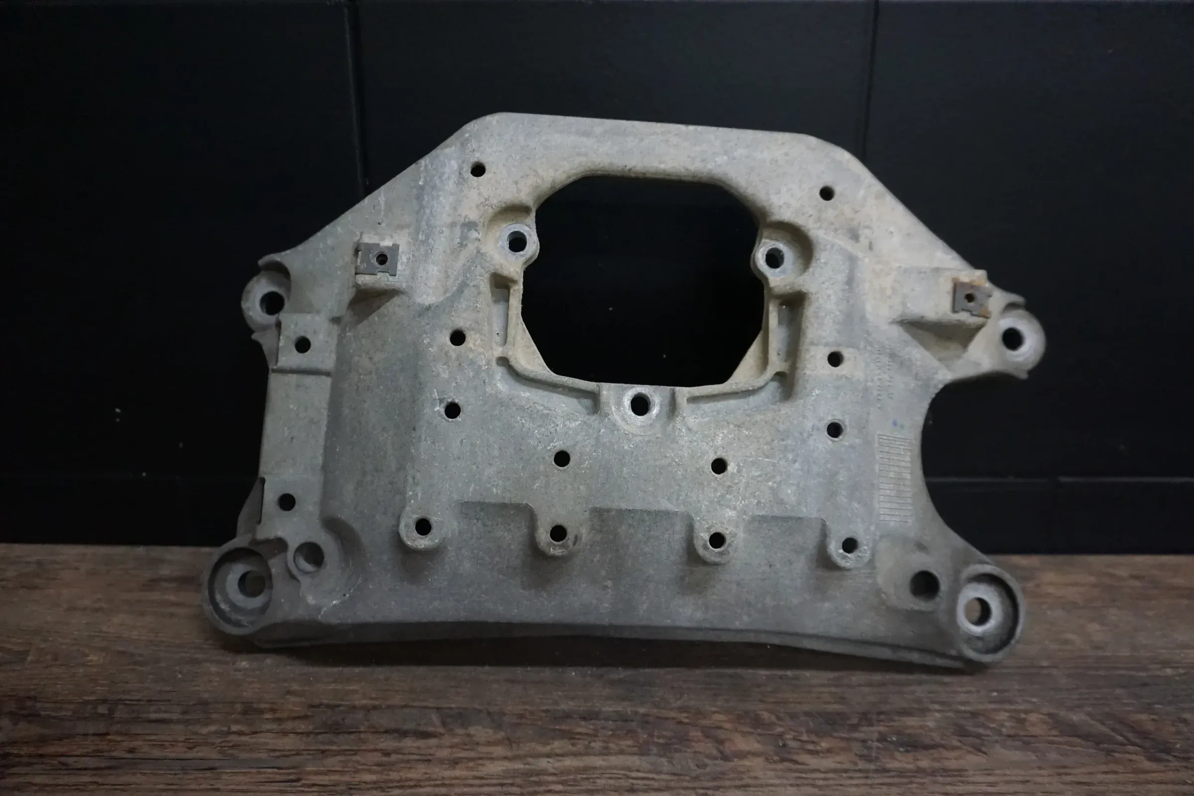 Audi A4 8K A5 8T Q5 8R A6 4G A7 4G Querträger Getriebe Halterung 8K0399263AT - Bild 1