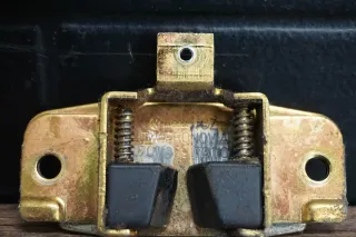 Original VW T4 Heckklappenführung Verriegelung Führung Heckklappe 701829721C - Bild 4