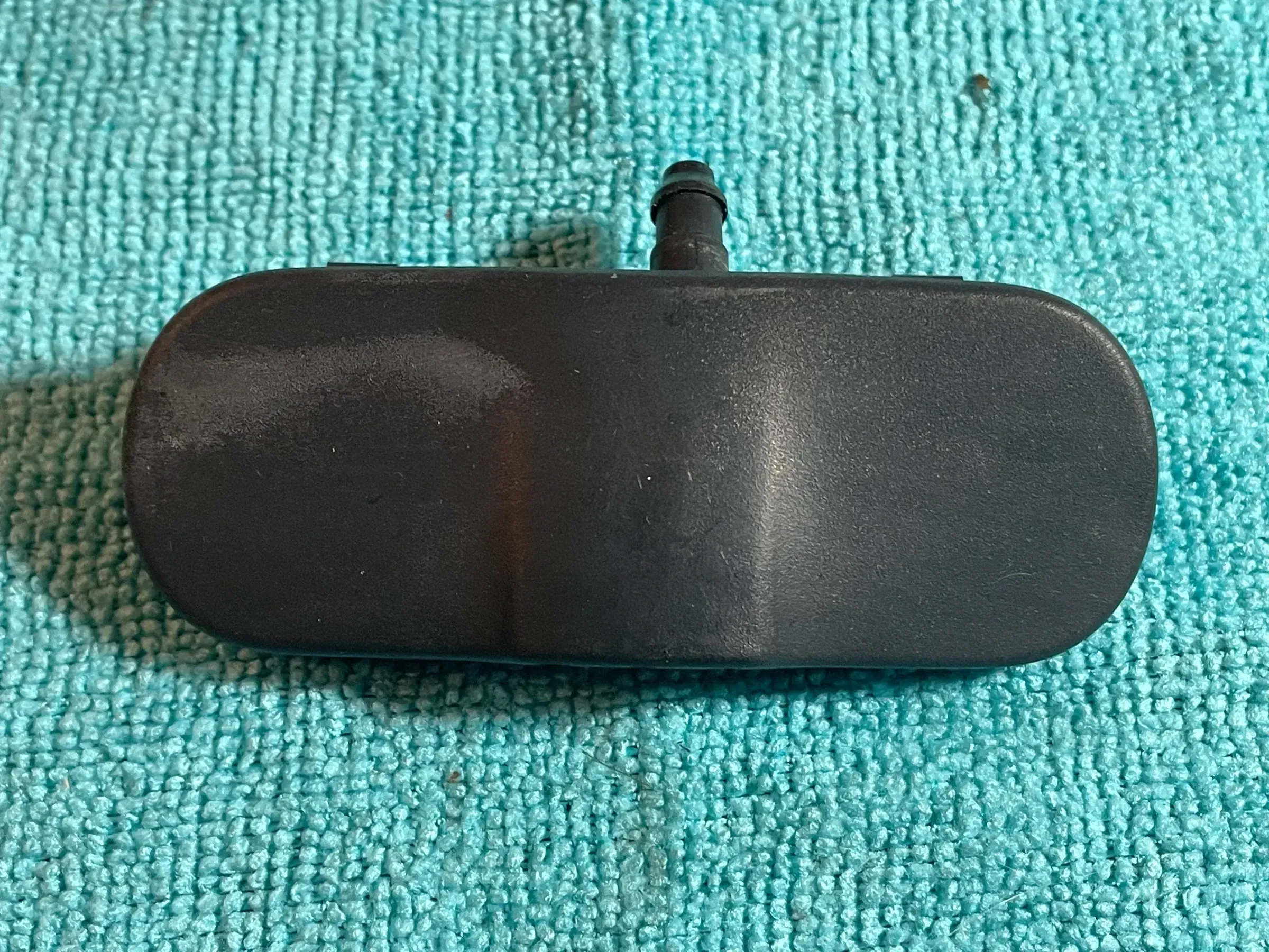 Waschdüse 3-fach Spritzdüse SWRA vorne A3 8P 8J0955988C - Bild 1
